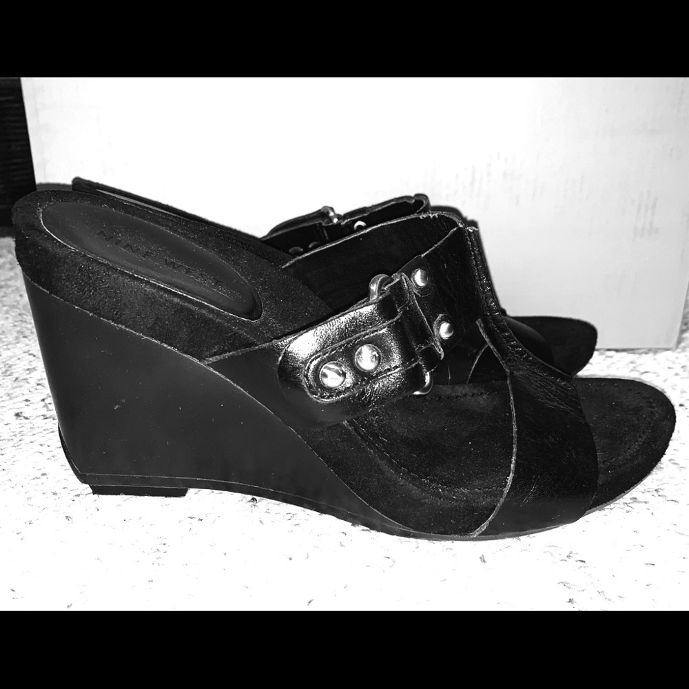 Nine West wedge shoe